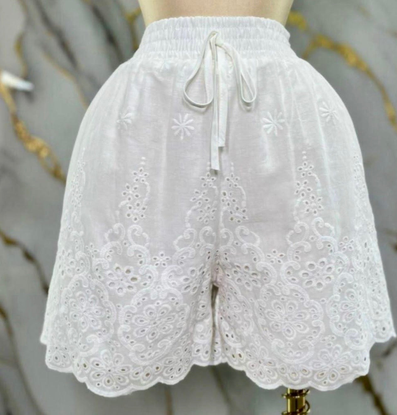 🤍 Eyelet Lace Shorts 🤍