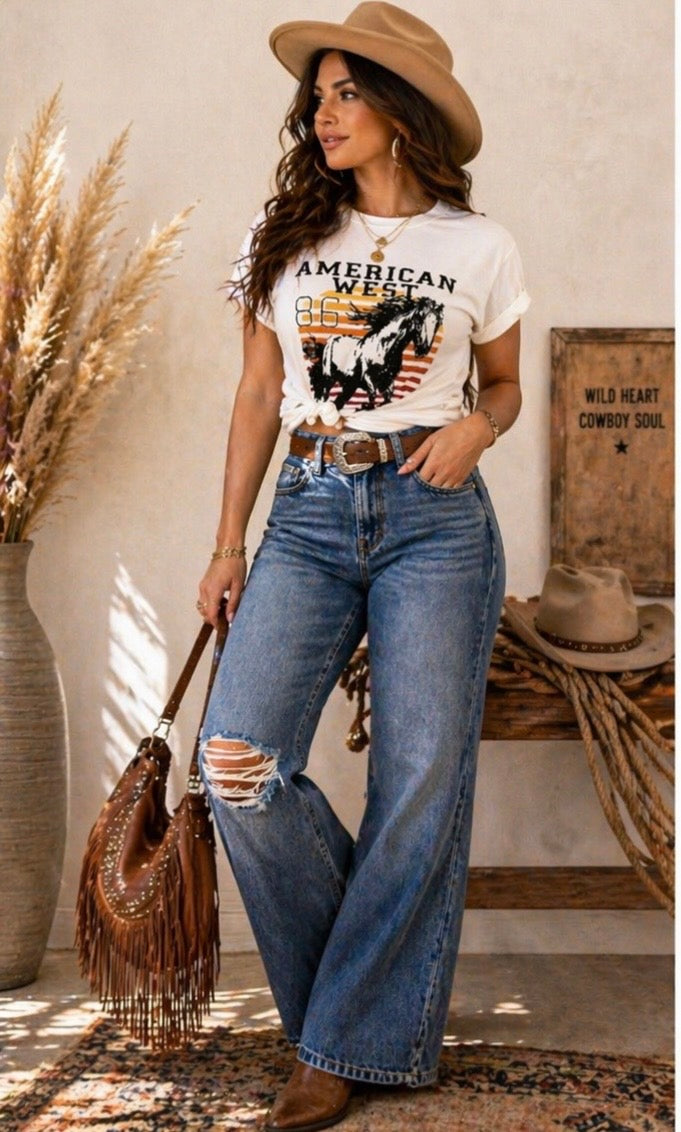 American West Rhinestone Tee ✨🐎