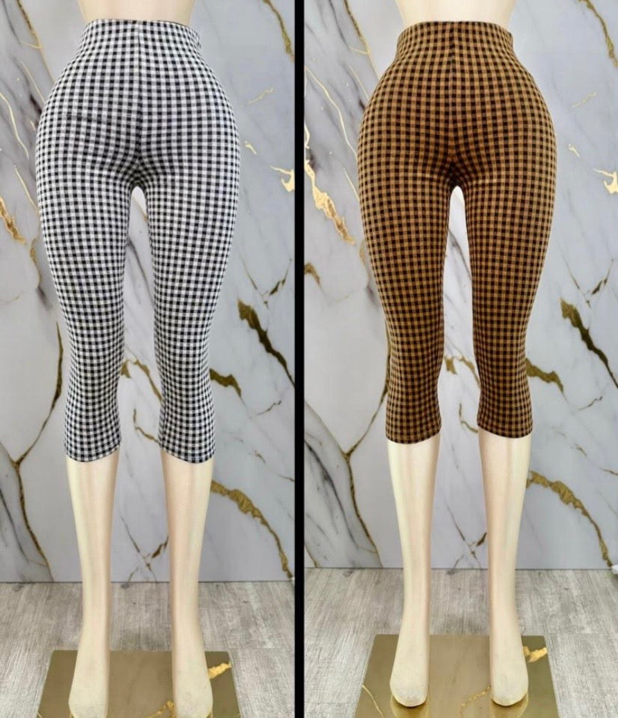 Gingham Stretch Capri Pants 🤎🖤