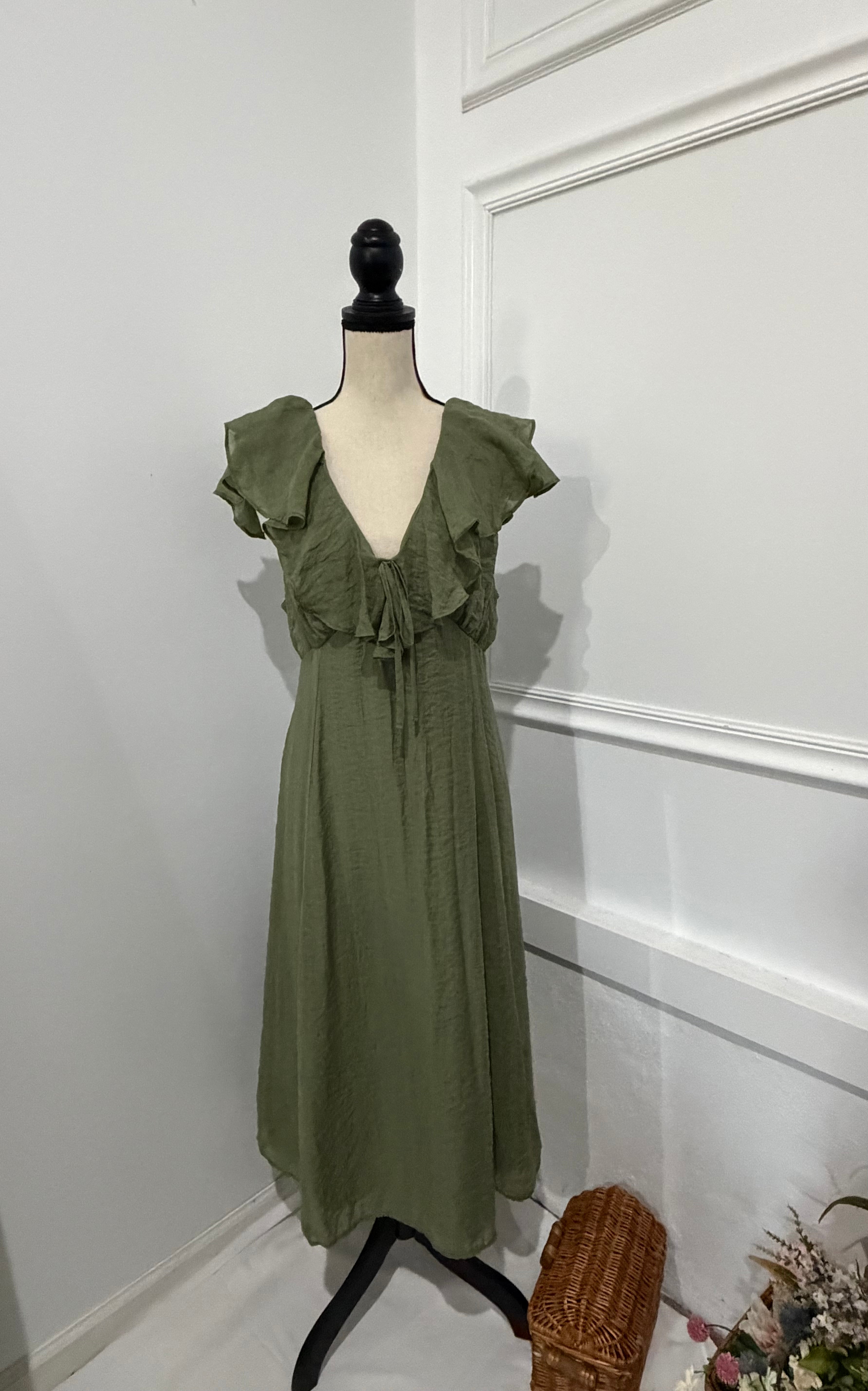 Old Navy Olive Green Ruffle Maxi Dress – Size XL Preloved
