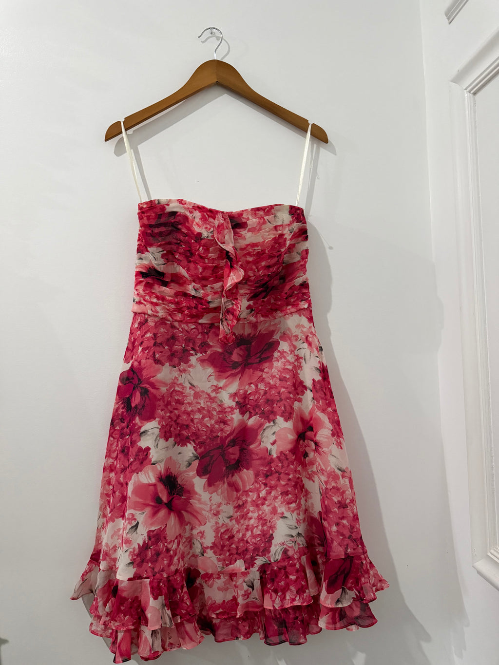 White House Black Market  strap Pink Floral Ruffle Dress – Size 6 Preloved