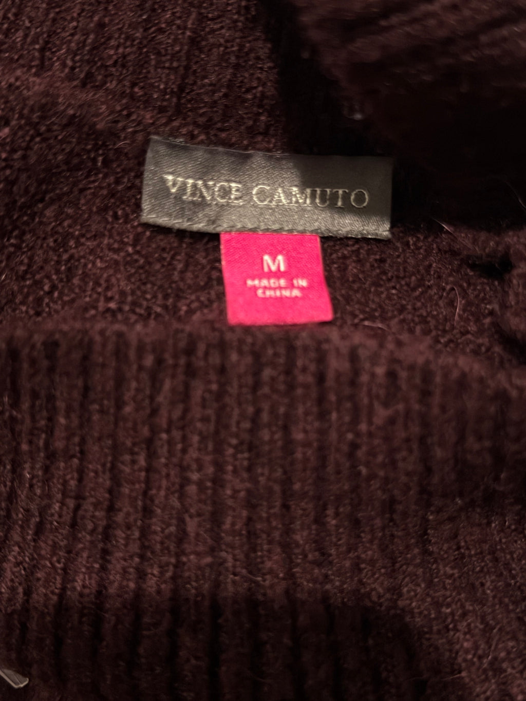 Vince Camuto Burgundy Mock Neck Oversized Sweater – Size Medium Preloved