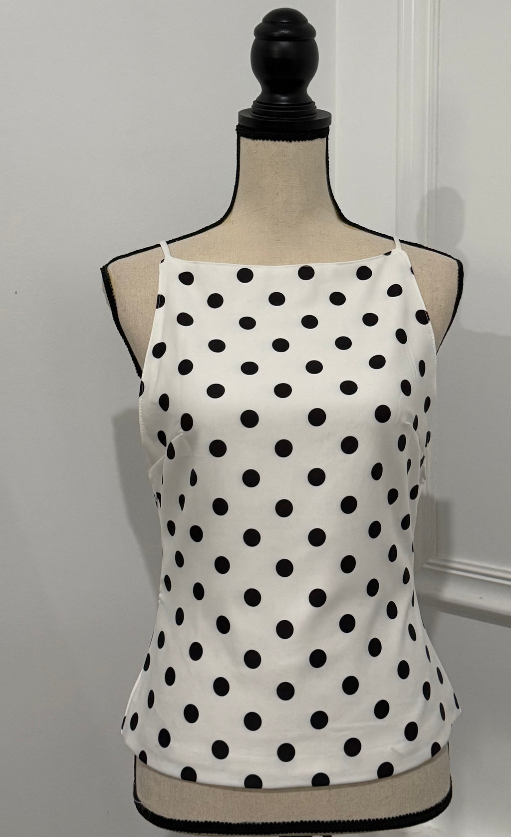 🤍 Polka Dot Bow Back Top 🤍