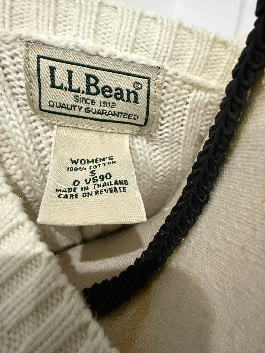 L.L.Bean Ivory Cable Knit 100% Cotton Sweater – Women’s Small