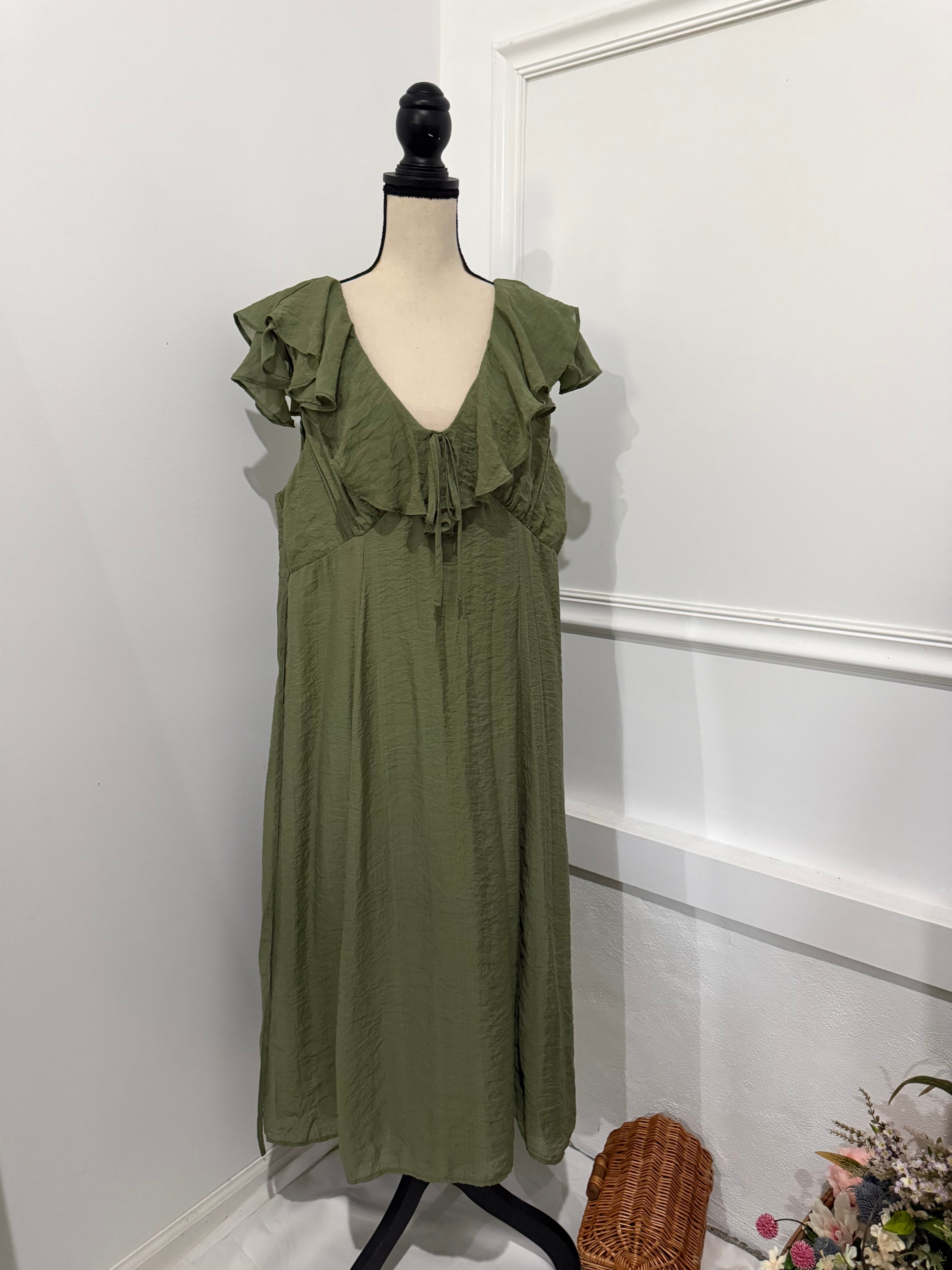 Old Navy Olive Green Ruffle Maxi Dress – Size XL Preloved