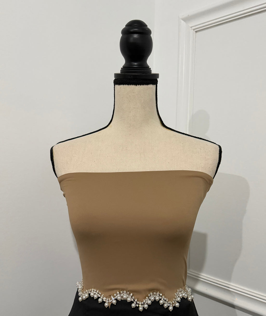 Snatched Fit Strapless Top ✨